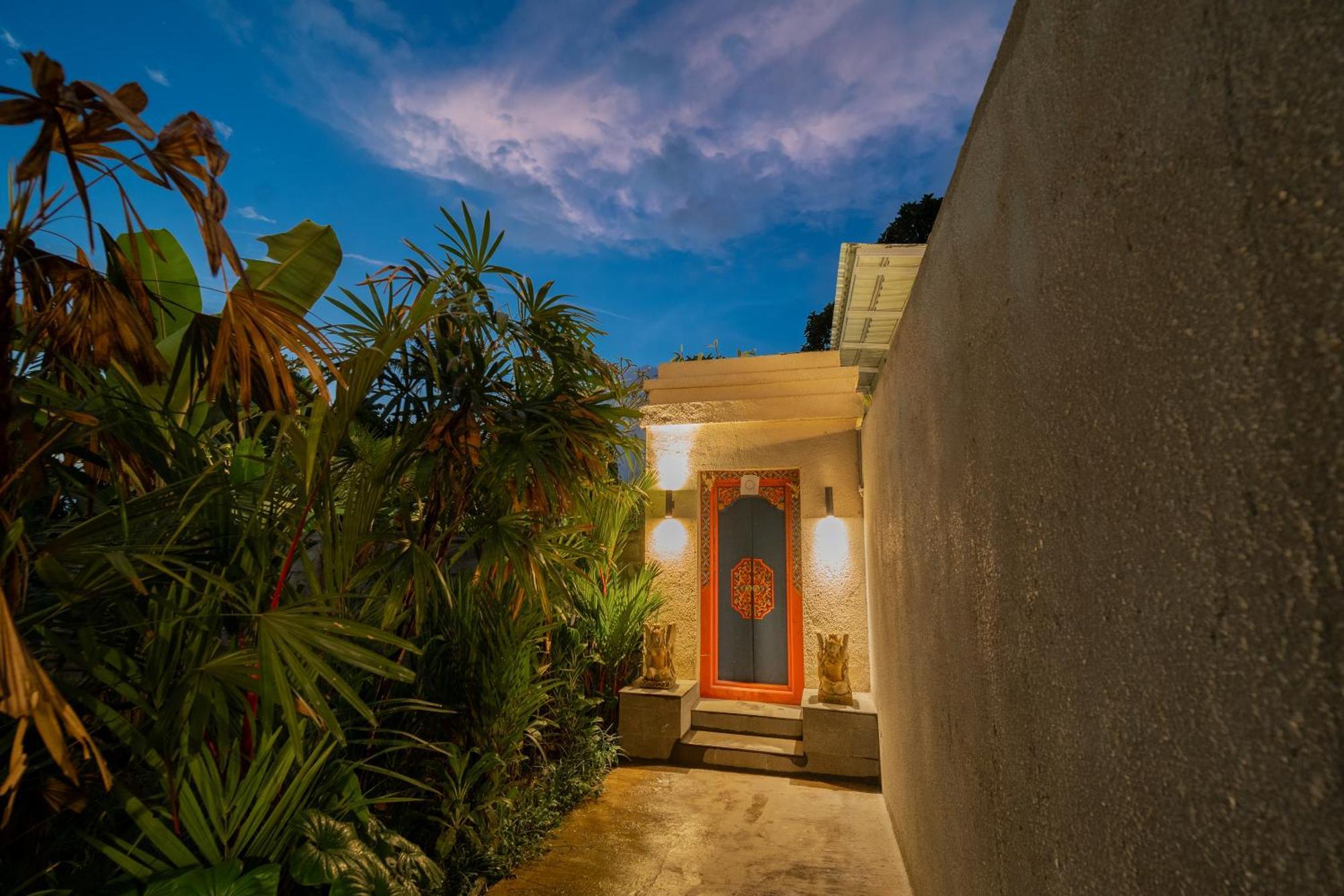 Narada Suite & Villa Ubud Exterior foto